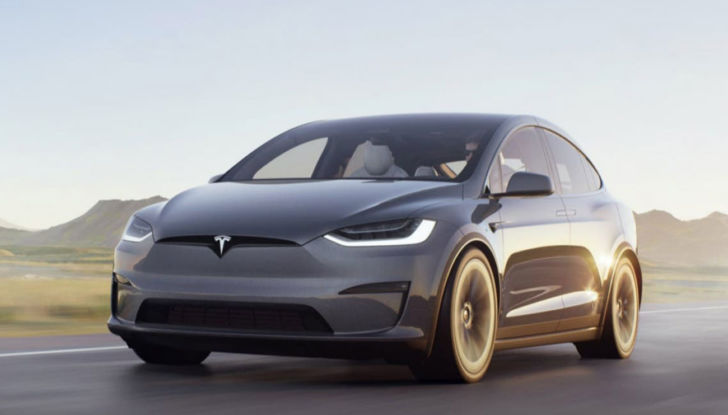 Tesla Model X 2021
