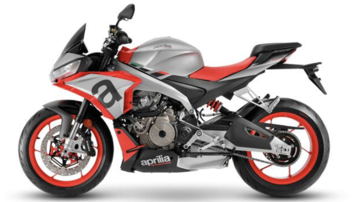 Aprilia Tuono 660: il prezzo della media sportiva della Casa di Noale - Foto 9 di 20