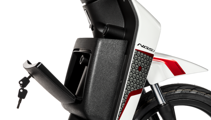 NGS3: lo scooter firmato Helmo Milano e Askoll - Foto 7 di 10