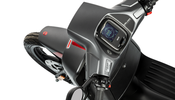 NGS3: lo scooter firmato Helmo Milano e Askoll - Foto 8 di 10