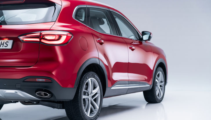 MG EHS Plug-in Hybrid 2021: caratteristiche e prezzi - Foto 11 di 39