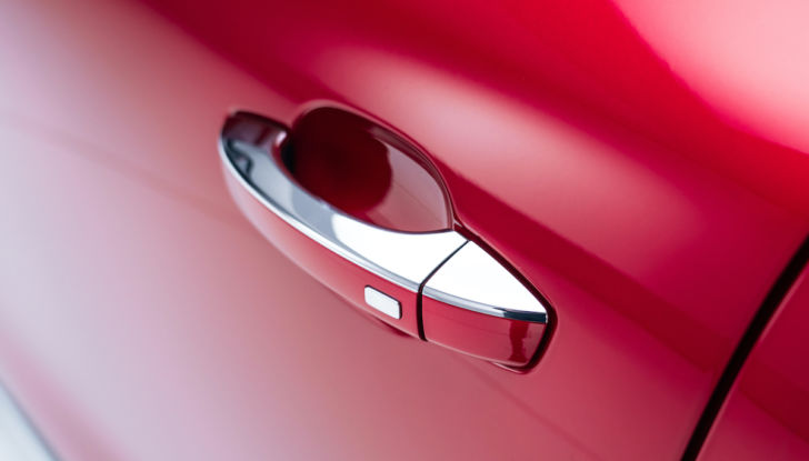 MG EHS Plug-in Hybrid 2021: caratteristiche e prezzi - Foto 4 di 39