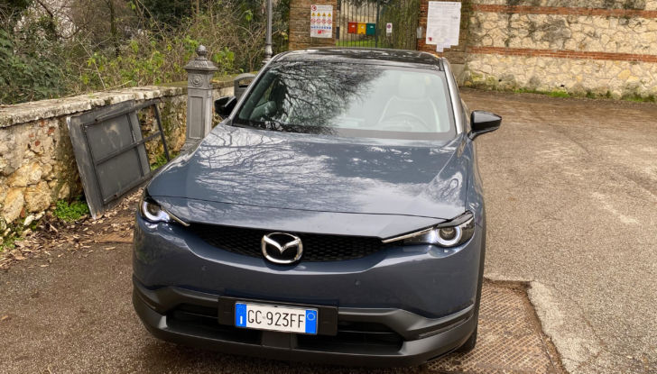 Mazda MX-30: la versione ibrida plug-in in arrivo per fine anno - Foto 11 di 17