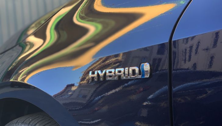 [VIDEO] Prova Suzuki Swace Hybrid 2021: La station wagon ecologica ed economica - Foto 4 di 30