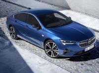 Opel Insignia: nel 2024 diventerà un crossover?