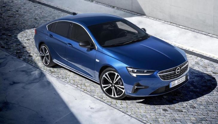 Su Opel Insignia debutta la nuova tecnologia a LED - Foto 5 di 8