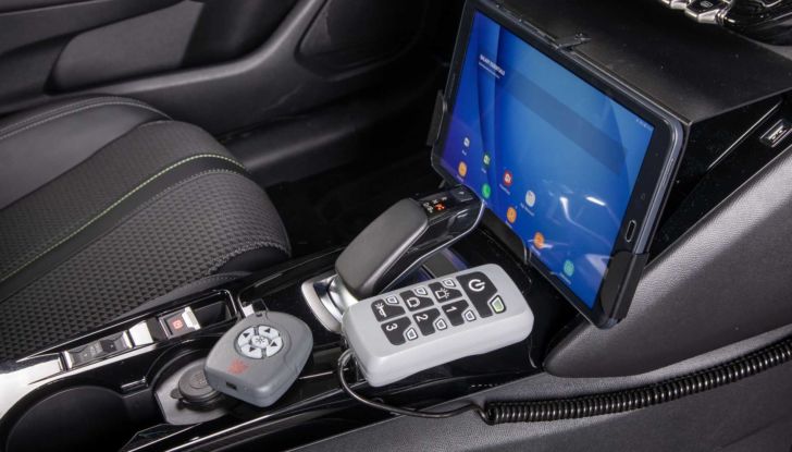 Peugeot e-208 Guardia di Finanza