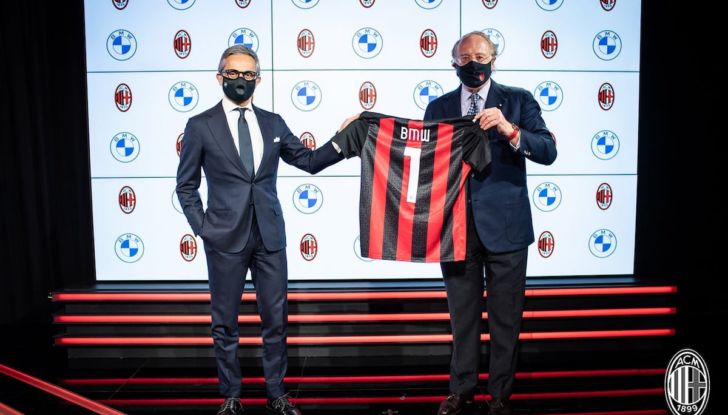BMW diventa sponsor del Milan: auto e calcio, un binomio vincente - Foto 4 di 8