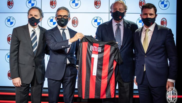 BMW diventa sponsor del Milan: auto e calcio, un binomio vincente - Foto 5 di 8