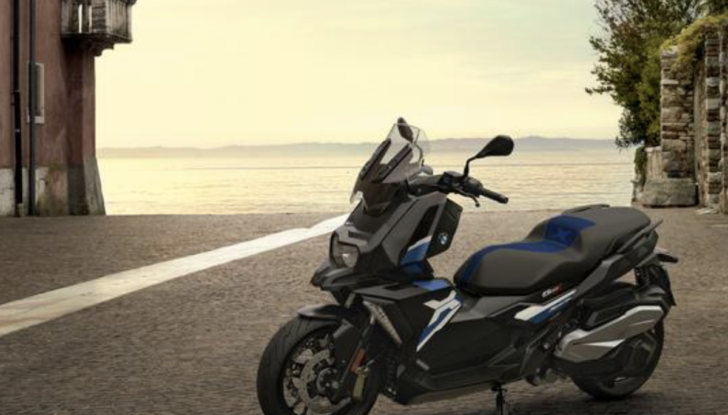 BMW Motorrad presenta i nuovi C 400 X e C 400 GT - Foto 2 di 33