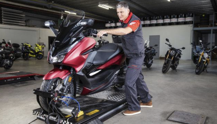 Honda: garanzia più lunga per scooter e moto - Foto 2 di 5