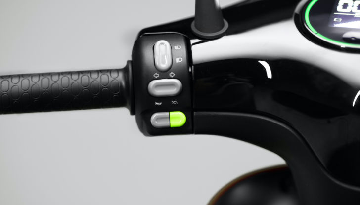 Horwin EK3: il nuovo scooter elettrico per la mobilità cittadina - Foto 2 di 13
