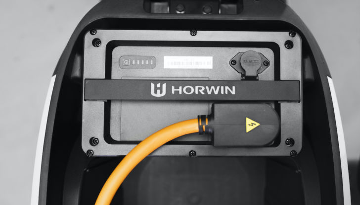 Horwin EK3: il nuovo scooter elettrico per la mobilità cittadina - Foto 3 di 13