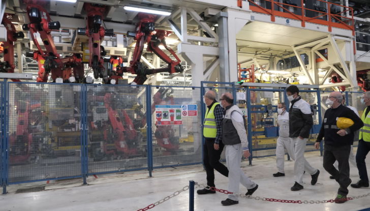 Jean Philippe Imparato, CEO Alfa Romeo, in visita agli stabilimenti di Cassino e Pomigliano D’Arco - Foto 11 di 14