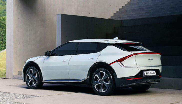KIA EV6, il primo SUV 100% elettrico della Casa coreana - Foto 9 di 9