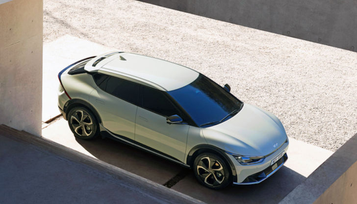 KIA EV6, il primo SUV 100% elettrico della Casa coreana - Foto 8 di 9