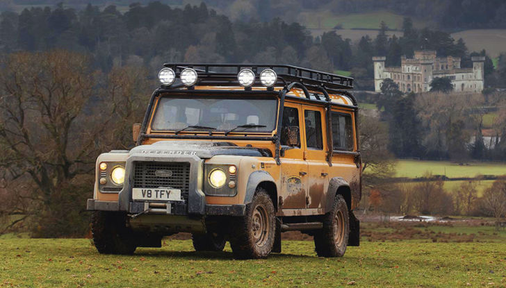 Land Rover Defender Works V8 Trophy 2021: la serie speciale in 25 esemplari - Foto 5 di 11