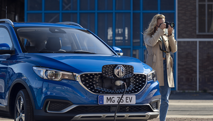 MG torna sul mercato italiano con i modelli ZS EV e C EHS - Foto 3 di 8