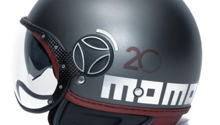 Momodesign: arriva la serie limitata del casco da elicotterista FGTR - Foto 3 di 10