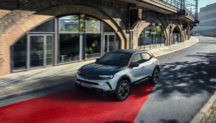 [VIDEO] Prova su strada nuova Opel Mokka 2021: Tutta nuova a benzina, Diesel ed elettrica! - Foto 21 di 31