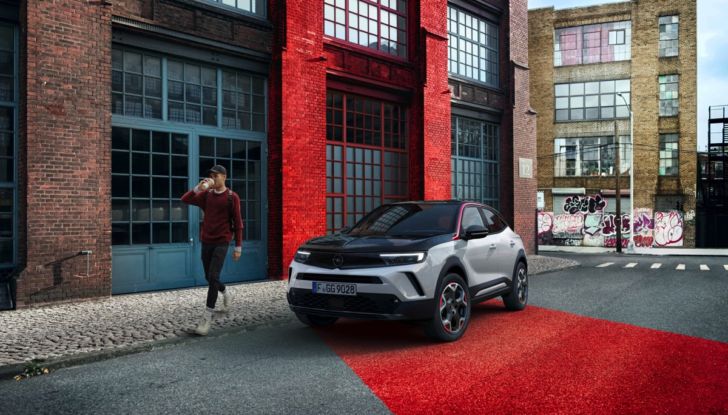 [VIDEO] Prova su strada nuova Opel Mokka 2021: Tutta nuova a benzina, Diesel ed elettrica! - Foto 14 di 31