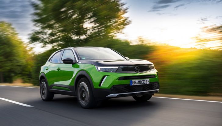 [VIDEO] Prova su strada nuova Opel Mokka 2021: Tutta nuova a benzina, Diesel ed elettrica! - Foto 16 di 31