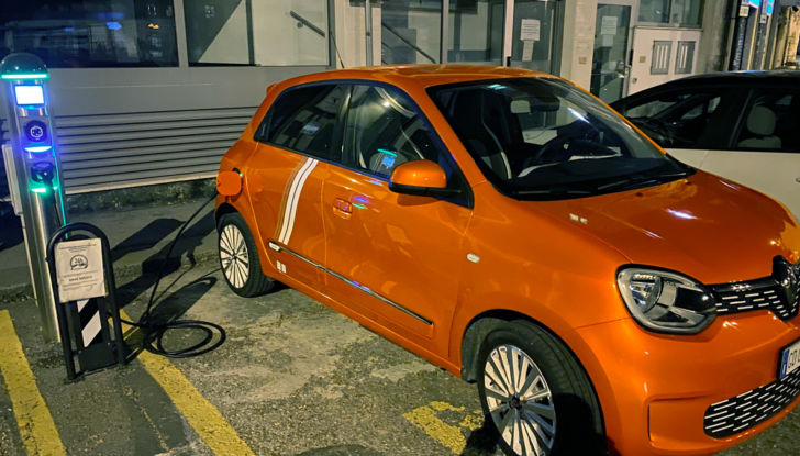 Prova su strada della Renault Twingo elettrica Vibes - Foto 15 di 15