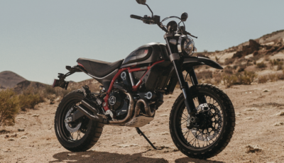 Desert Sled Fasthouse: un nuovo Scrambler in edizione limitata