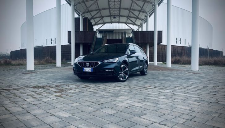 [VIDEO] Prova Seat Leon Sportstourer 2021: Il Plug-In Hybrid veloce ed ecologico con 204 CV - Foto 1 di 38