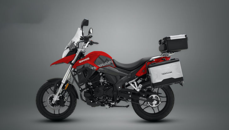Sinnis presenta la piccola adventure Terrain 125 - Foto 2 di 5