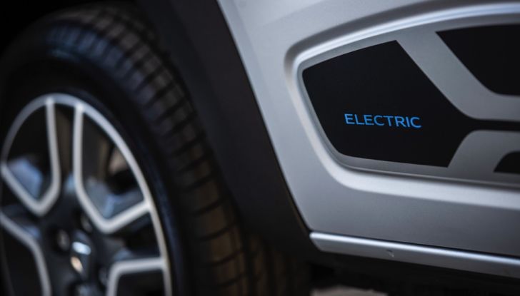 Autobest premia Dacia Spring con il titolo “Best Buy Car of Europe 2022” - Foto 16 di 29