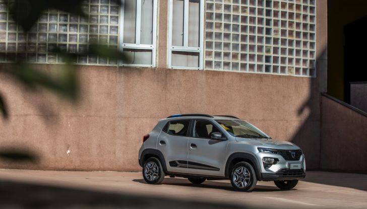 Autobest premia Dacia Spring con il titolo “Best Buy Car of Europe 2022” - Foto 18 di 29