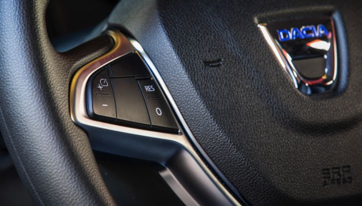 Autobest premia Dacia Spring con il titolo “Best Buy Car of Europe 2022” - Foto 28 di 29