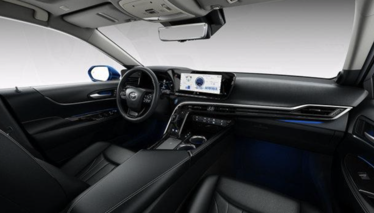 Toyota Mirai 2021 da record: 1360 km con un pieno di idrogeno - Foto 1 di 27