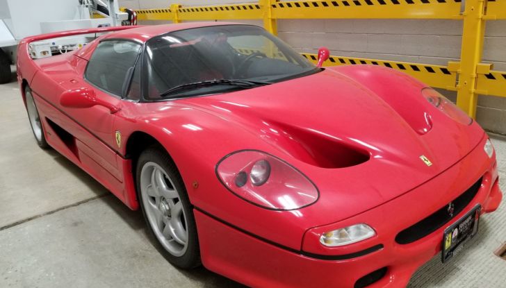 Ferrari F50 senza proprietario USA
