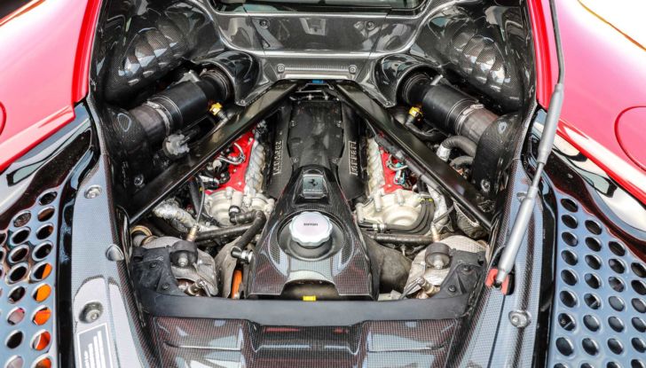 Ferrari SF90 Stradale Leclerc Sainz Imola