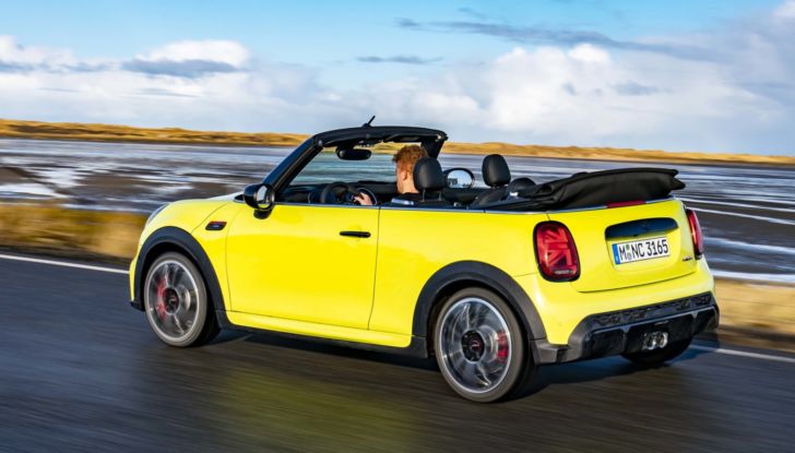 Mini Cabrio 2021 Zesty Yellow