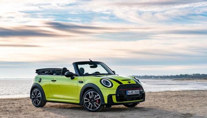 Mini Cabrio 2021 Zesty Yellow