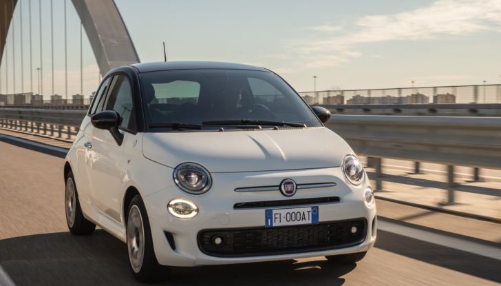 Nuova Famiglia Fiat 500 Hey Google