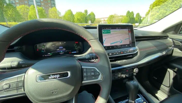 Jeep Compass 2022: il restyling debutterà al Salone di Chicago - Foto 30 di 35