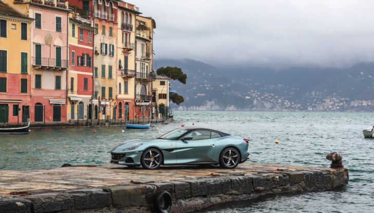 [VIDEO] Prova su strada Ferrari Portofino M, tutto il piacere di un V8 da 620 CV - Foto 2 di 42