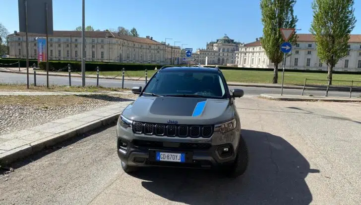 Jeep Compass 2022: il restyling debutterà al Salone di Chicago - Foto 3 di 35
