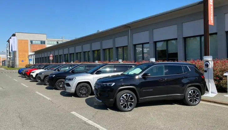 Jeep Compass 2022: il restyling debutterà al Salone di Chicago - Foto 5 di 35
