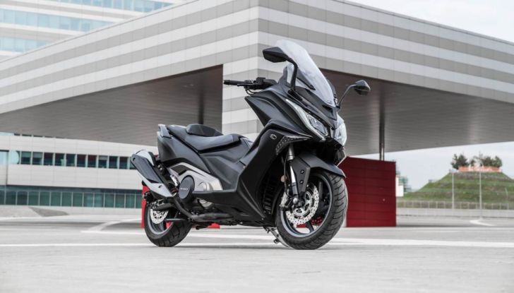 Kymco AK 550: tutte le novità del MY 2021 - Foto 2 di 11