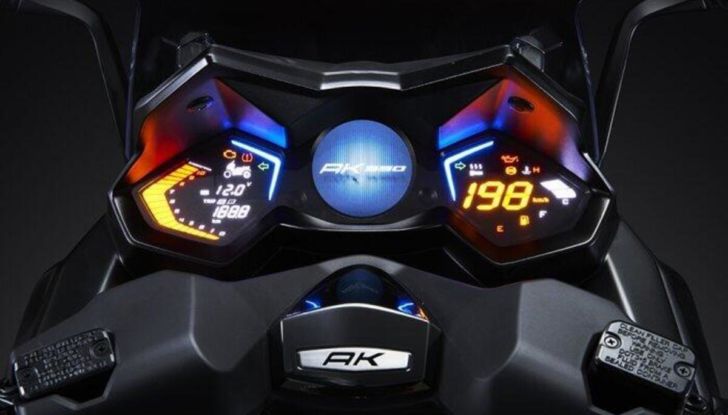 Kymco AK 550: tutte le novità del MY 2021 - Foto 6 di 11