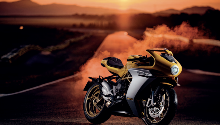 MV Agusta Superveloce e Superveloce S 2021: i due lati della medaglia - Foto 14 di 33