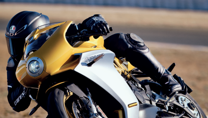 MV Agusta Superveloce e Superveloce S 2021: i due lati della medaglia - Foto 19 di 33