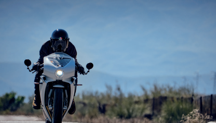 MV Agusta Superveloce e Superveloce S 2021: i due lati della medaglia - Foto 31 di 33