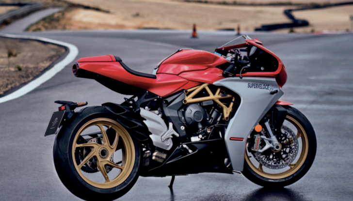 MV Agusta Superveloce e Superveloce S 2021: i due lati della medaglia - Foto 9 di 33