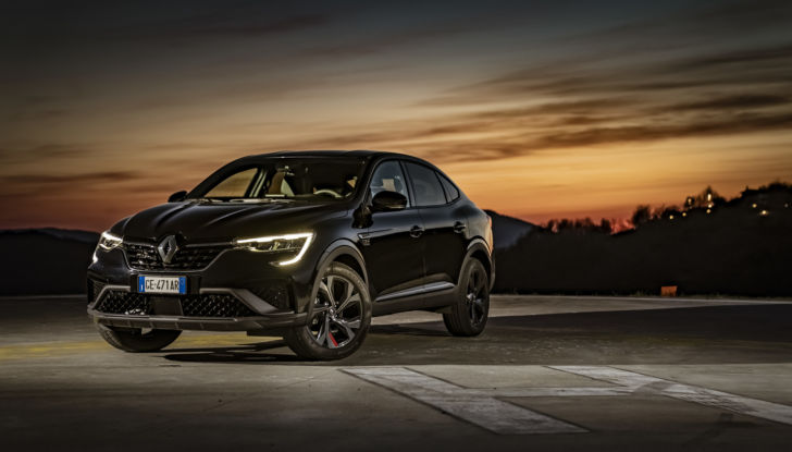 Renault Arkana: prova su strada del SUV Coupé - Foto 9 di 37